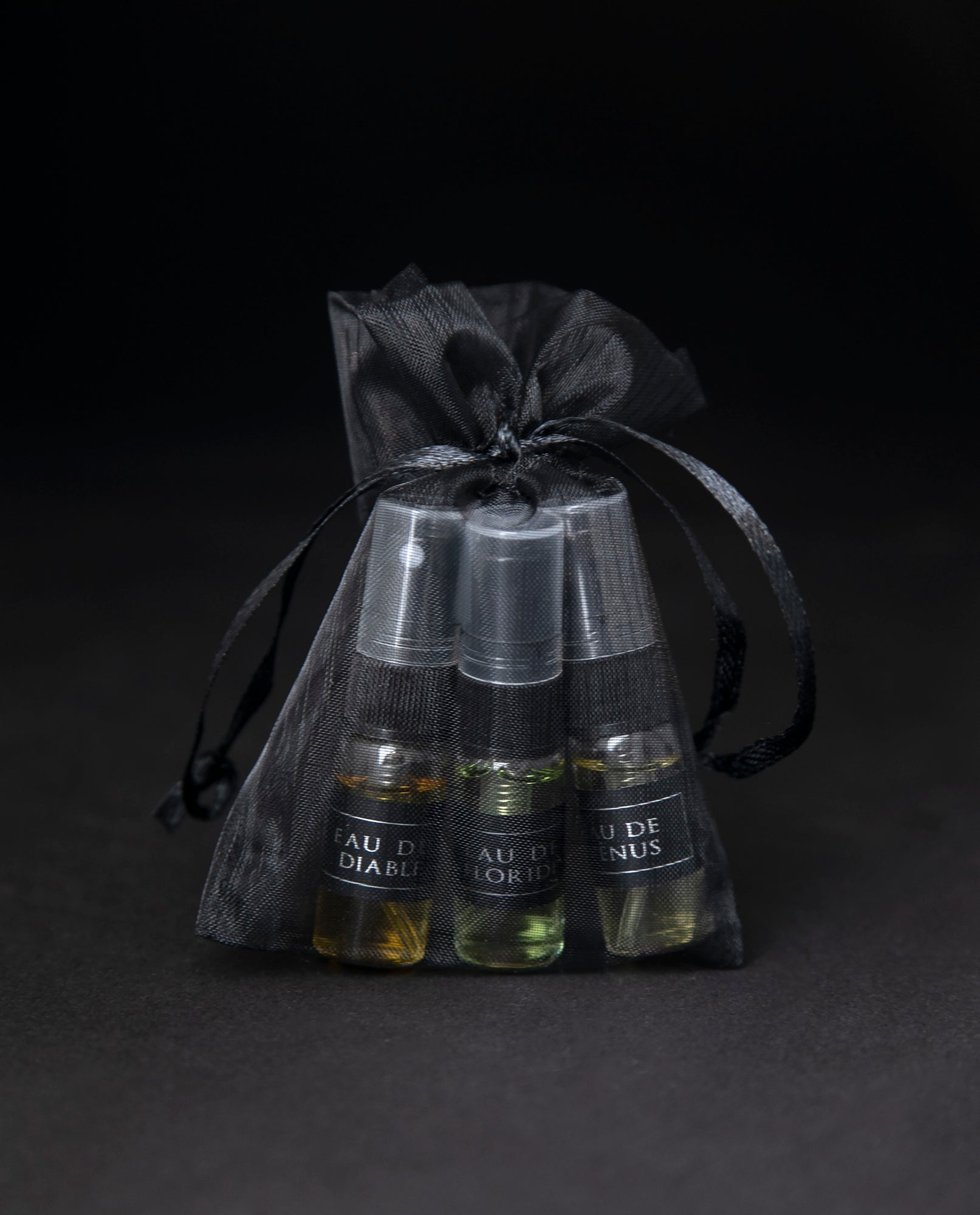 Lvnea Natural Perfume Sample Set by Lvnea